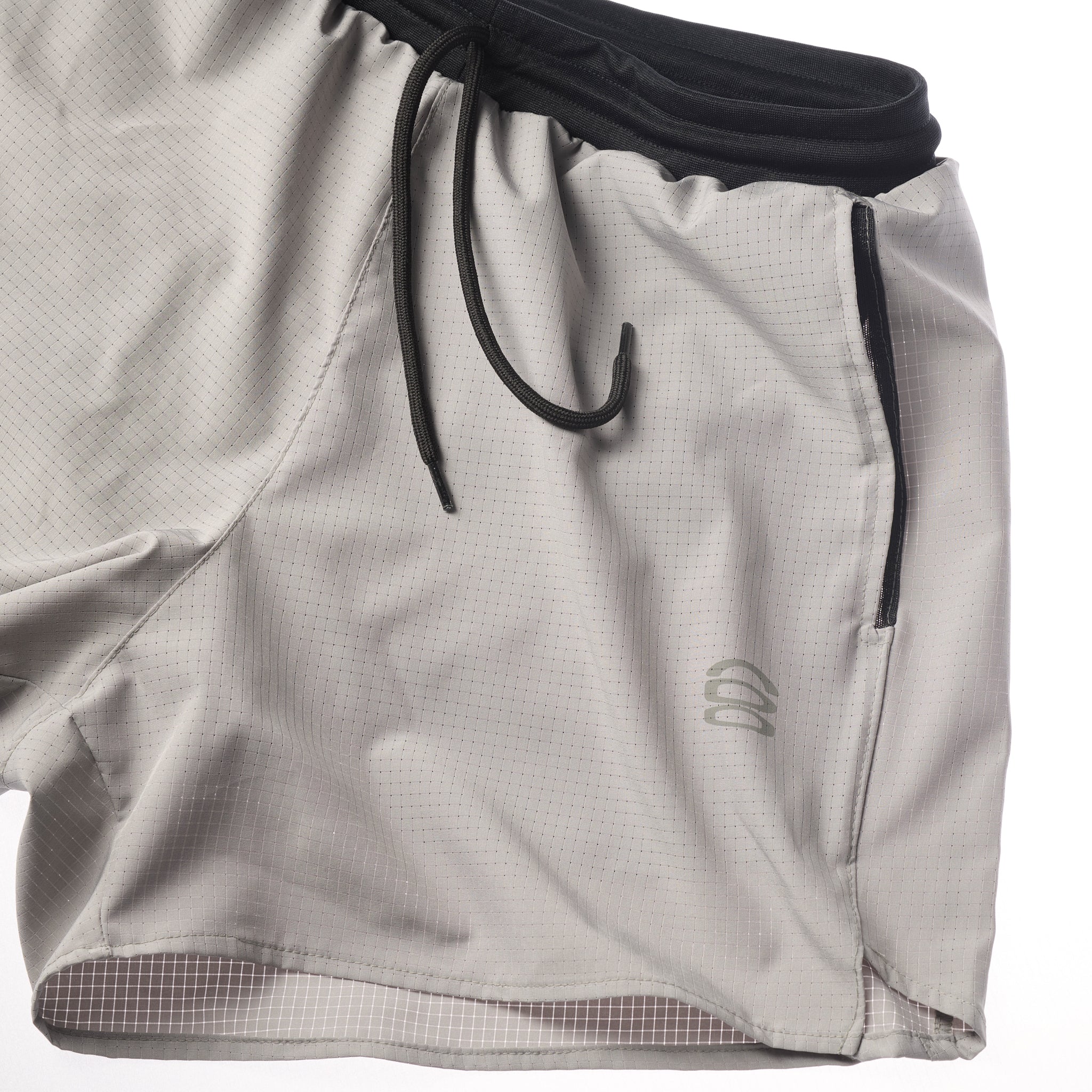 LINED SHORTS - LICHEN